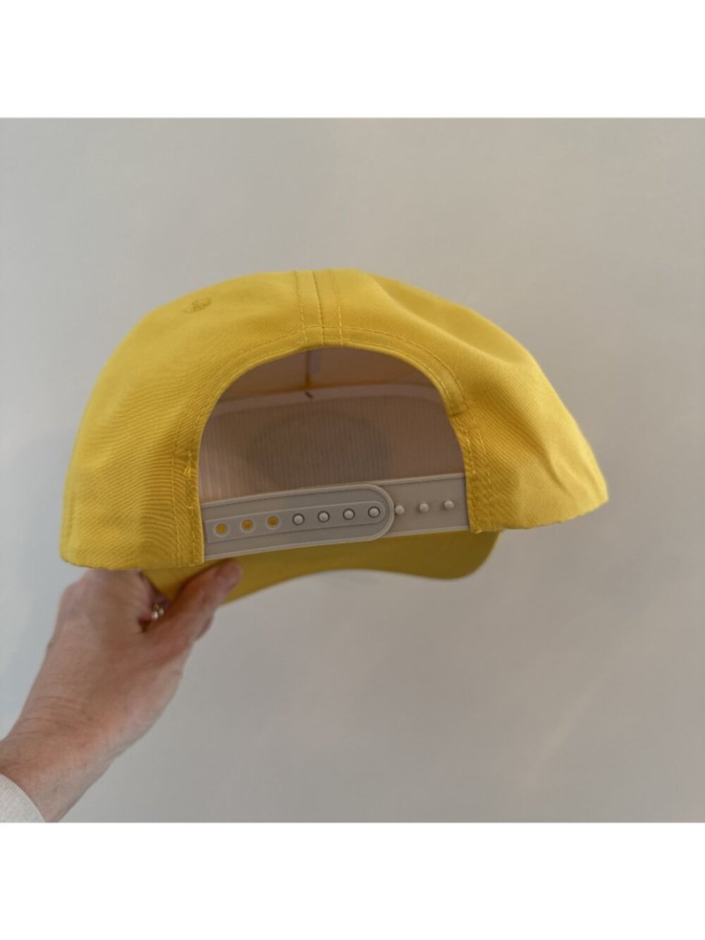 Masters Golf 2026 Hat SnapBack In Hand Patch Embroidered Mustard Yellow - Picture 4 of 7